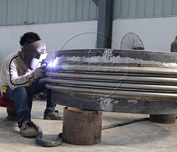 非金屬柔性<a href=http://m.tjhrq.com target=_blank class=infotextkey>補(bǔ)償器</a>鑫利專產(chǎn)