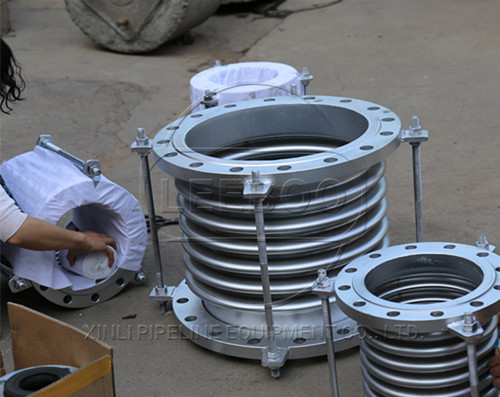 內(nèi)壓式波紋<a href=http://m.tjhrq.com target=_blank class=infotextkey>補(bǔ)償器</a>的安裝