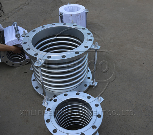 非金屬<a href=http://m.tjhrq.com target=_blank class=infotextkey>補償器</a>的位移知識