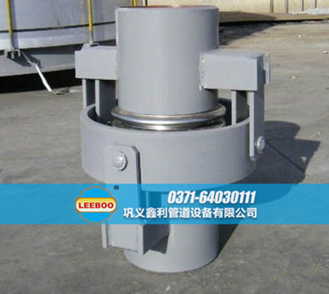 萬(wàn)向鉸鏈套筒<a href=http://m.tjhrq.com target=_blank class=infotextkey>補(bǔ)償器</a>