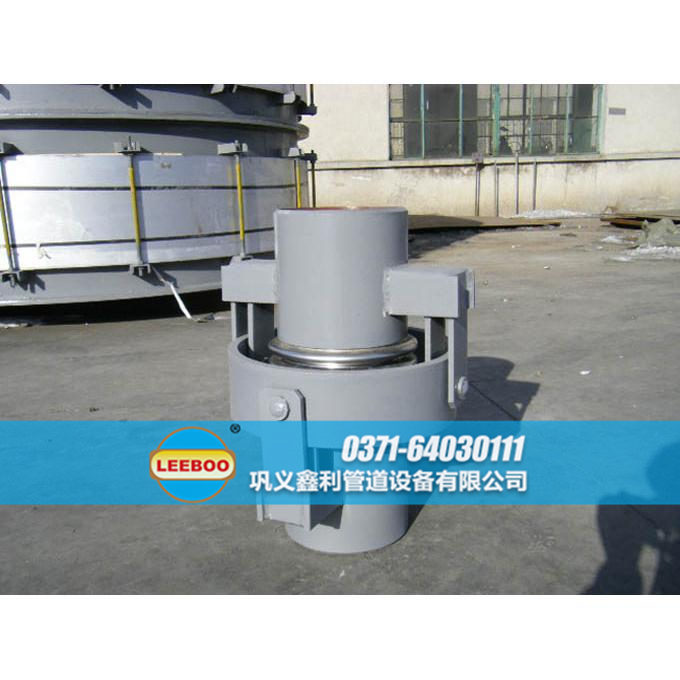 萬(wàn)向鉸鏈<a href=http://m.tjhrq.com target=_blank class=infotextkey>補(bǔ)償器</a>實(shí)物圖