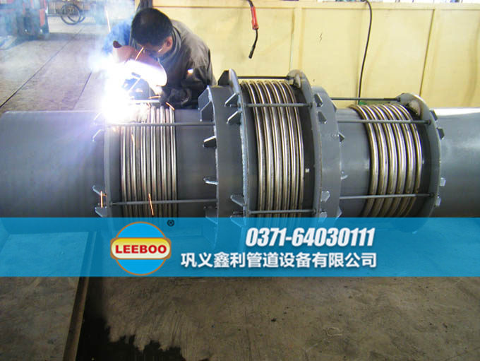 直管壓力平衡<a href=http://m.tjhrq.com target=_blank class=infotextkey>補償器</a>生產(chǎn)車間