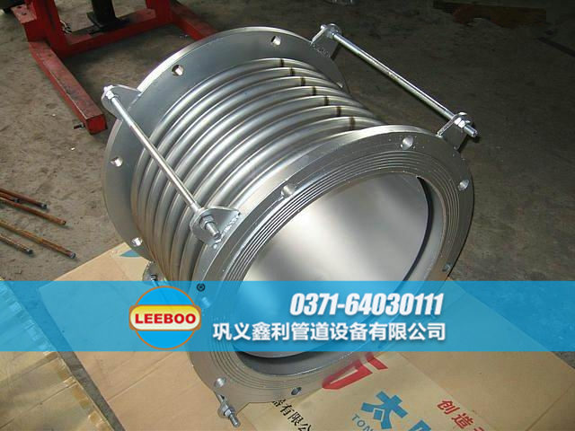 大口徑<a href=http://m.tjhrq.com target=_blank class=infotextkey>補(bǔ)償器</a>的導(dǎo)流筒結(jié)構(gòu)